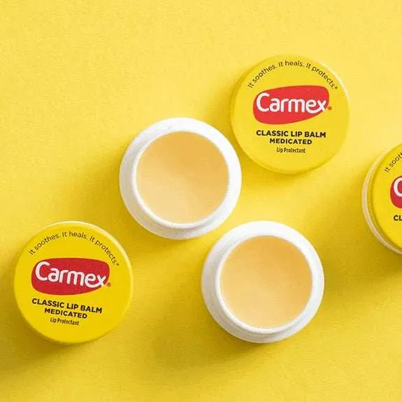 Carmex Medicated Moisturizing Lip Balm
