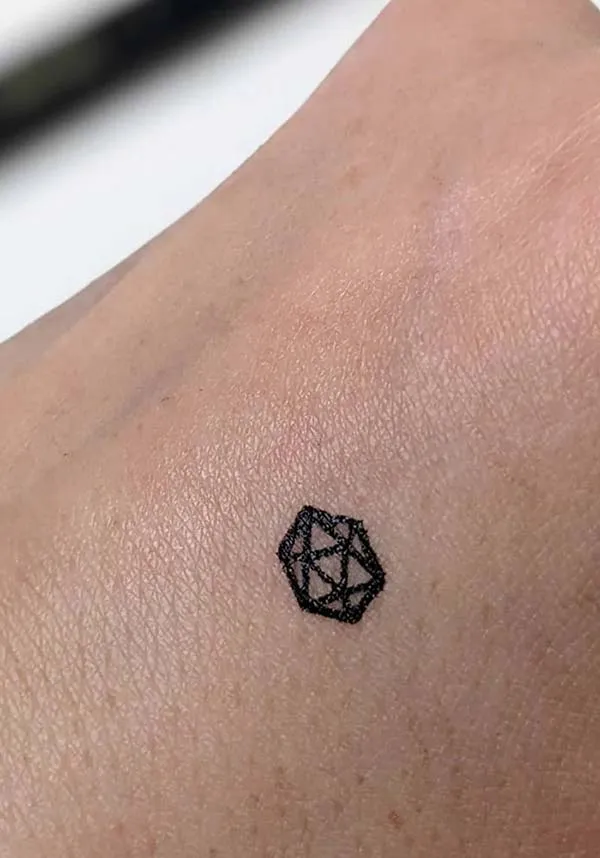 D20 | STAMP & EYELINER
