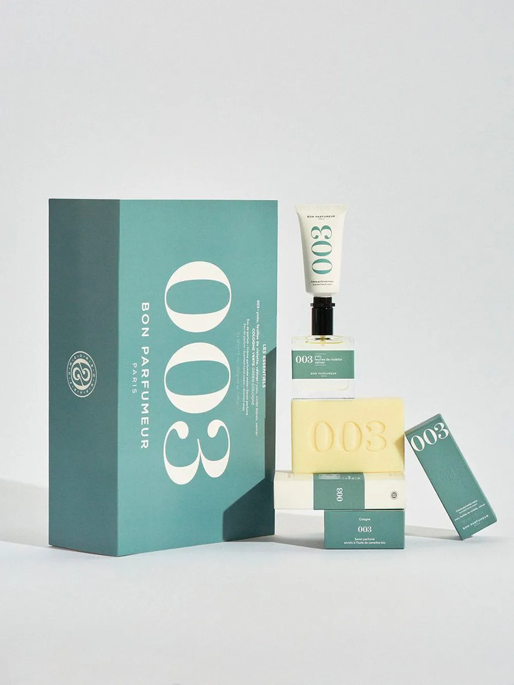 Les Essentiels Set 003