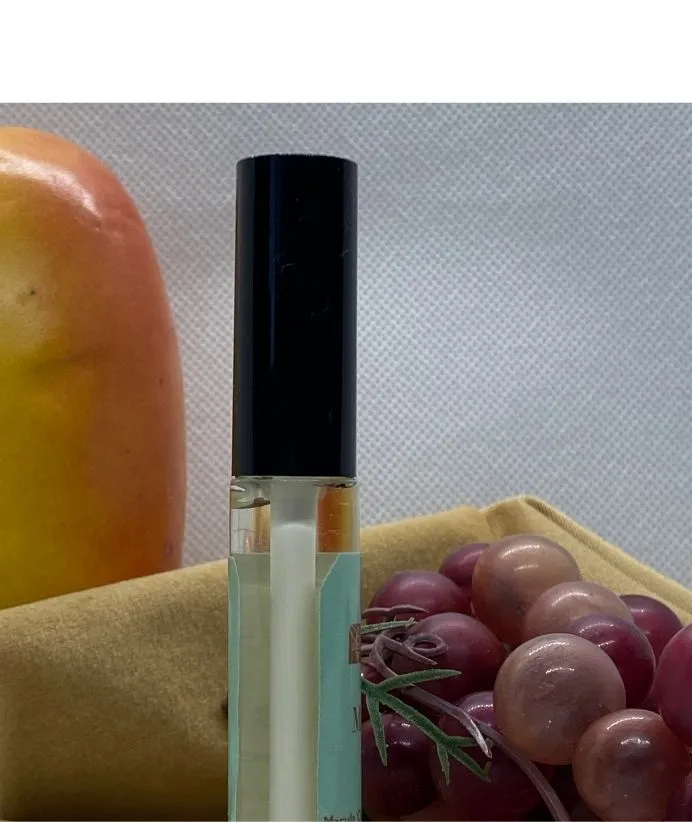 Lip Oil Gloss | Marula Oil | Lotus Seed Oil | Egyptian Roses | Chrysanthemums