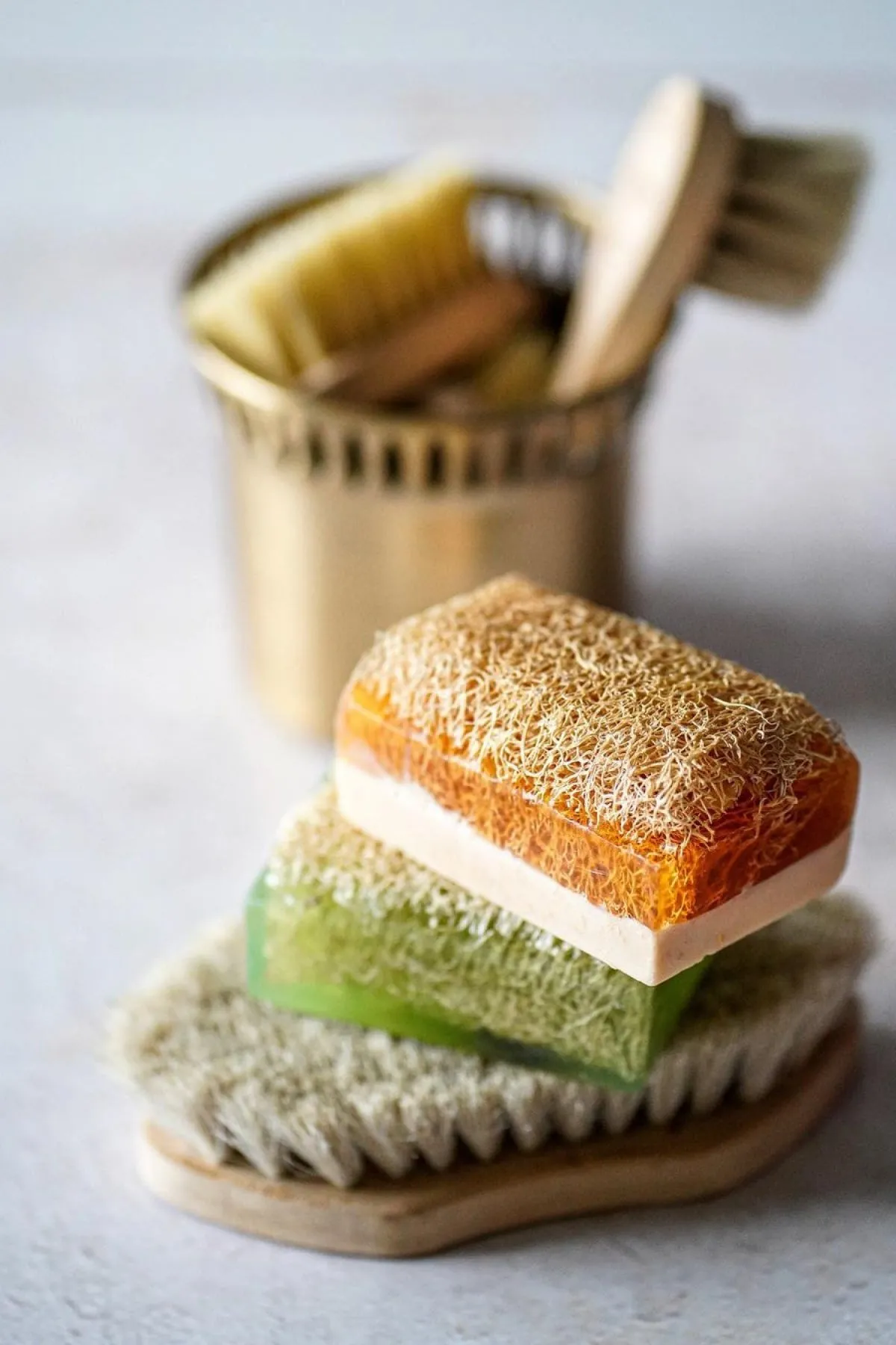 MØDA Donkey Milk and Honey Soap with Natural Loofah