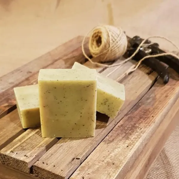 Soap bar: combine with ceramic soap dish for only £12.50!