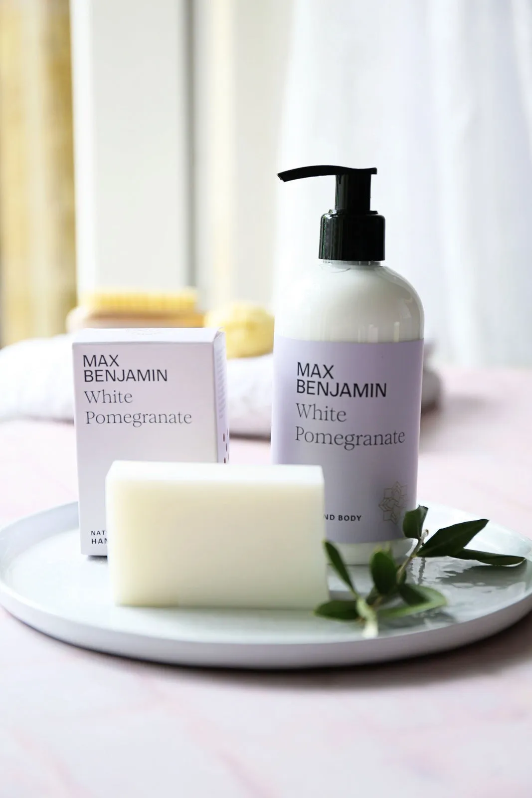 Soap White Pomegrante 100G