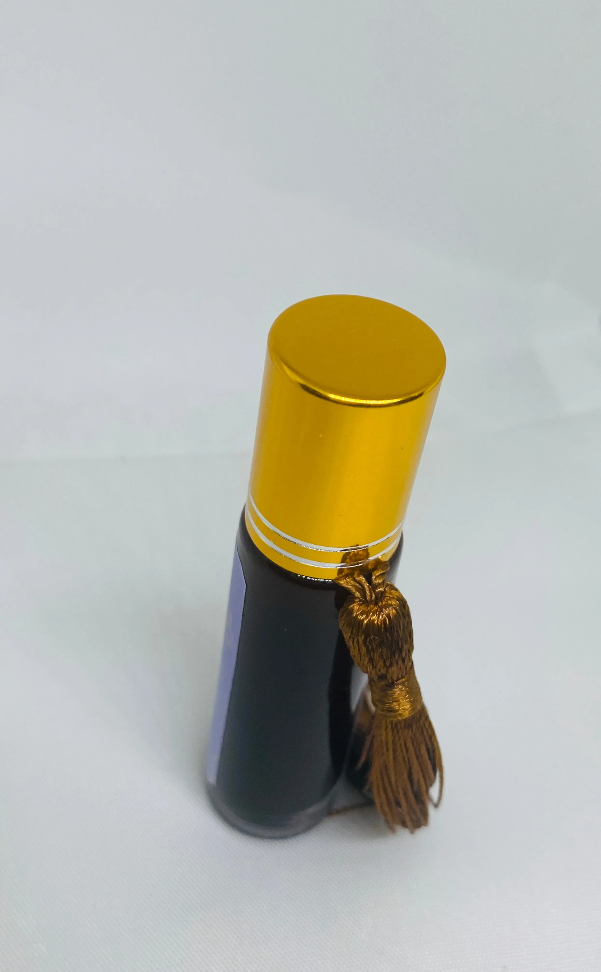Topaz Oasis Queen | Queen Hagar Garnet | Lip Oil Gloss | Strawberry Seed | Egyptian Geranium | Jojoba | Coconut
