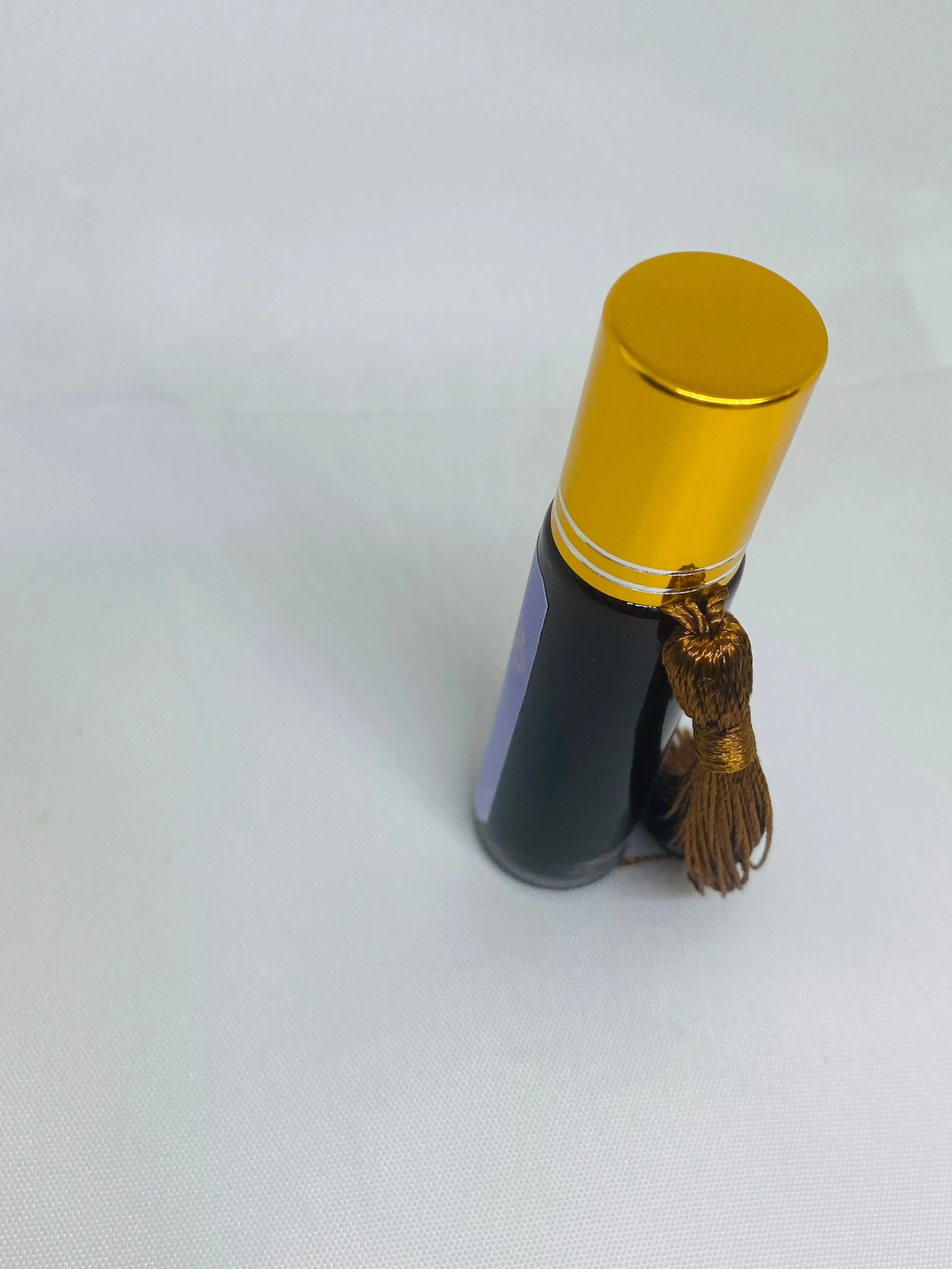 Topaz Oasis Queen | Queen Hagar Garnet | Lip Oil Gloss | Strawberry Seed | Egyptian Geranium | Jojoba | Coconut